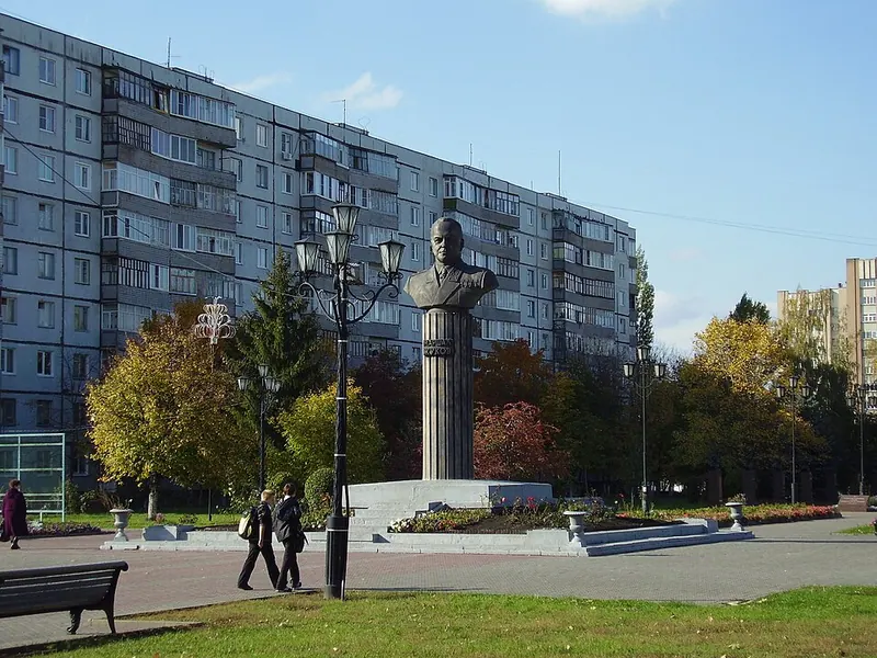 Памятник Георгию Жукову (Старый Оскол)