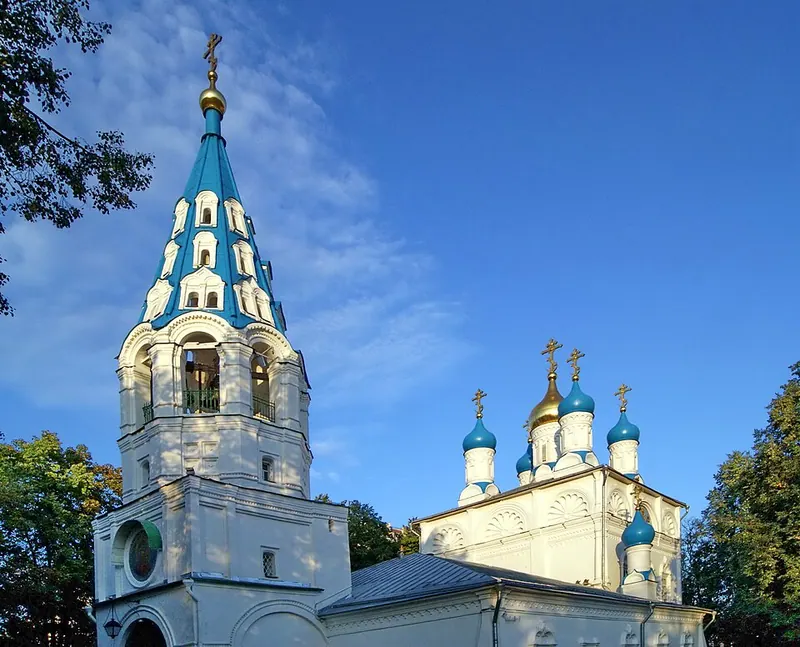 Храм Петра и Павла в Лефортове