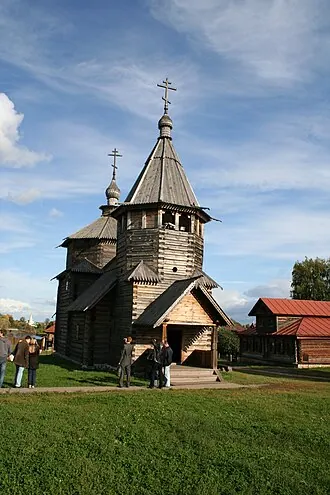 Воскресенская церковь из села Патакино