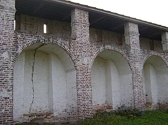 Стены Успенского монастыря