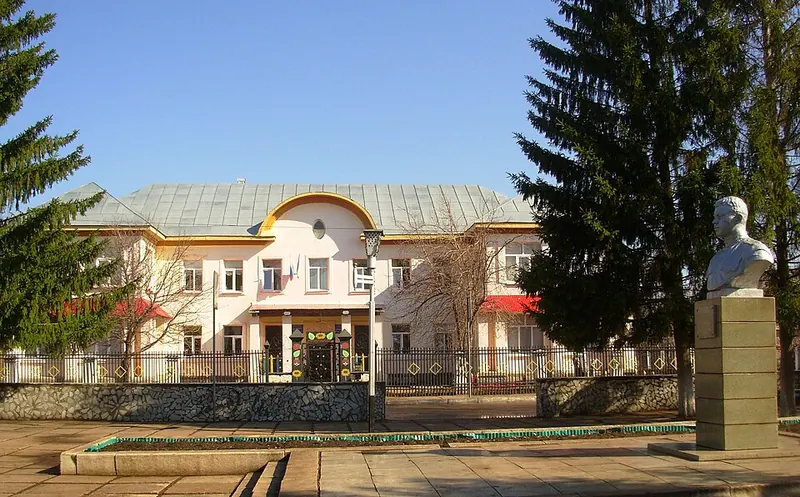 Бюст Александра Матросова