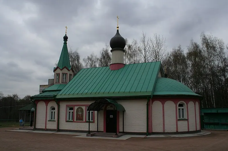 Храм Анастасии Узорешительницы в Тёплом Стане