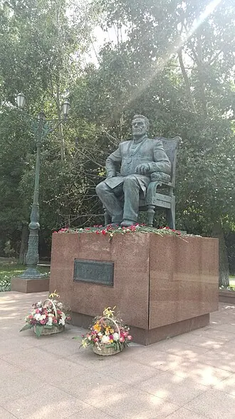 Памятник Текутьеву — фото 2