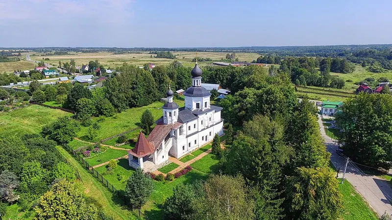 Церковь Смоленской иконы Божией Матери (Бородино)