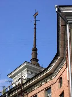 Дом под шпилем — фото 4