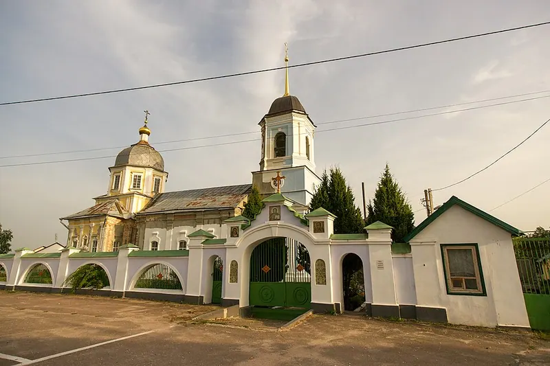 Храм Димитрия Солунского (Дмитровск)