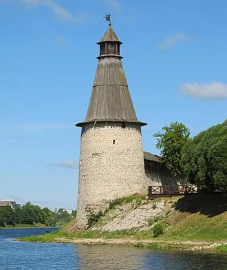 Высокая башня (Псков)