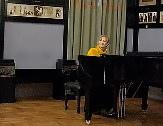Памятник А. П. Чехову (Москва, Камергерский переулок)