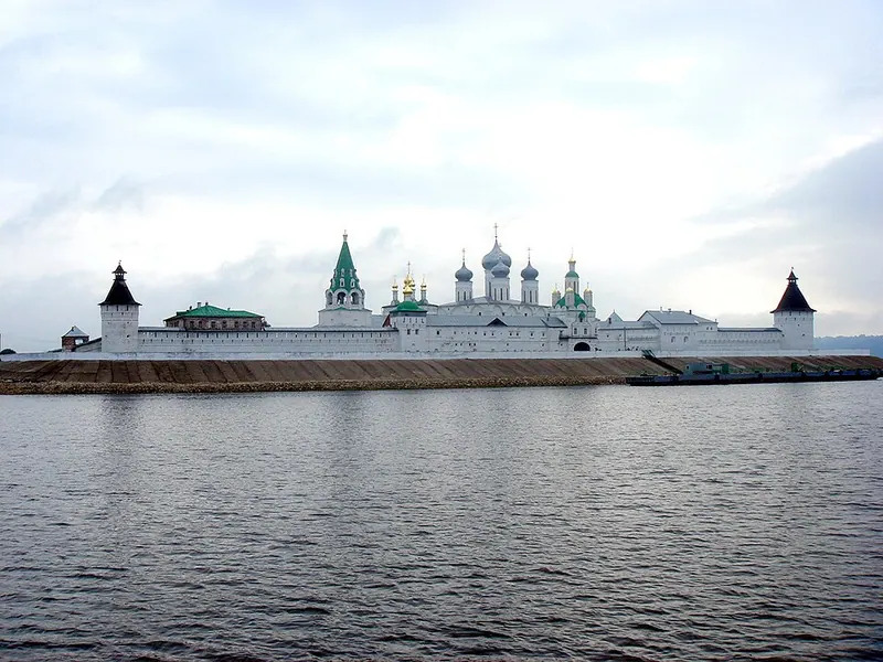 Желтоводский Макариев монастырь