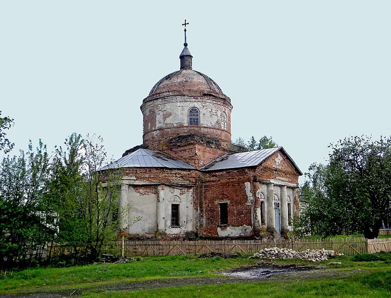 Храм Димитрия Солунского (Средние Апочки)