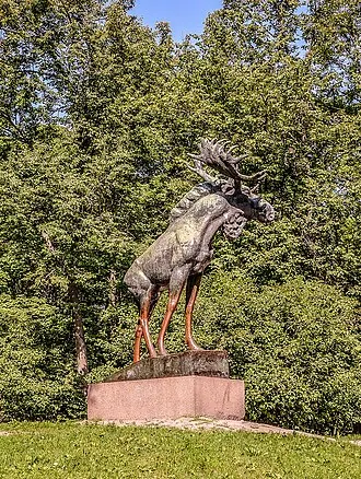 Лось (скульптура, Выборг) — фото 2