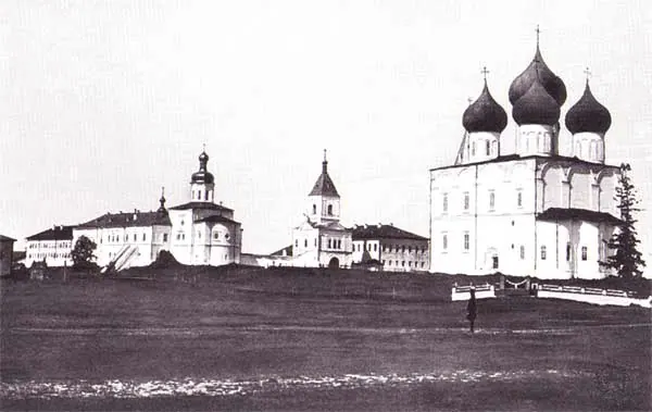 Холмогорский Успенский монастырь