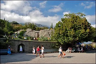 Алупкинский государственный дворцово-парковый заповедник — фото 4