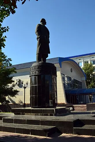 Памятник Ленину (Элиста)