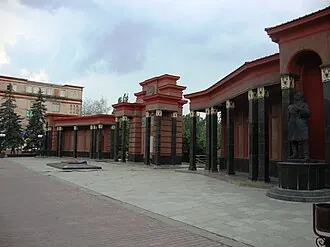 Мемориал Борцам Революции (Луганск)