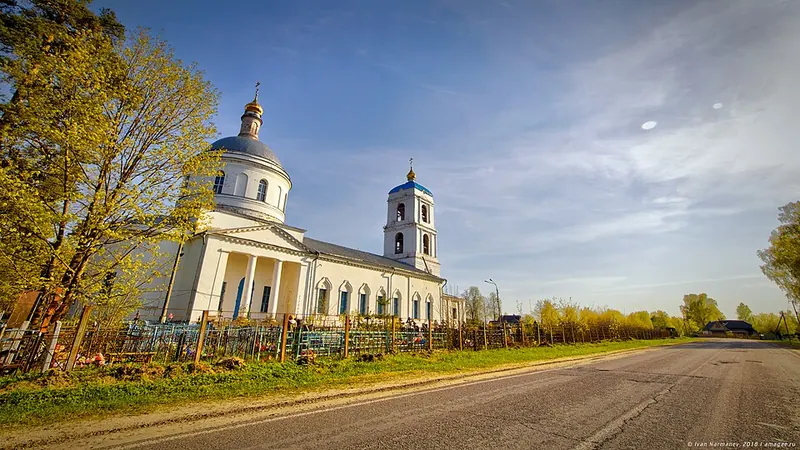 Церковь Успения Пресвятой Богородицы (Красное)