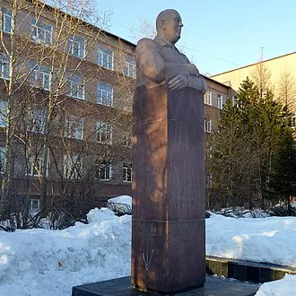 Памятник Ферсману