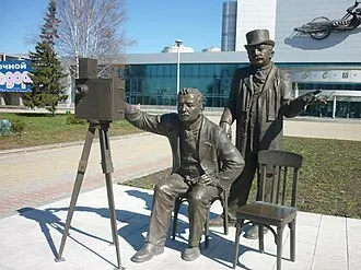 Памятник братьям Люмьер (Екатеринбург)