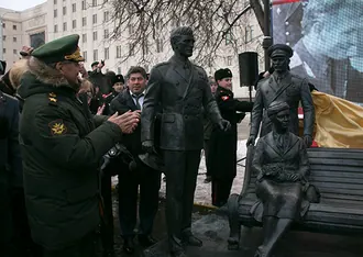 Памятник героям фильма «Офицеры» — фото 2