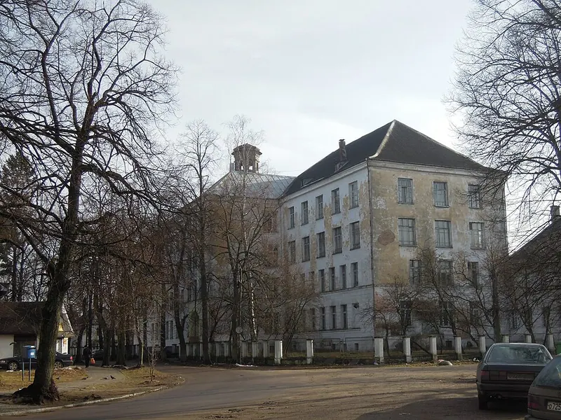 Здание реальной гимназии для мальчиков