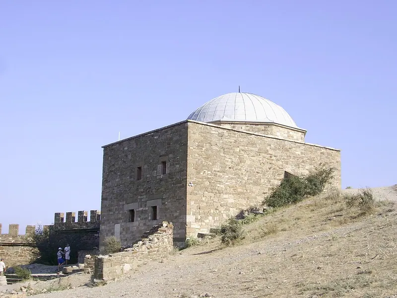 Храм с аркадой