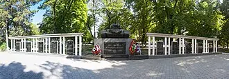 Танк-памятник освободителям Симферополя — фото 4