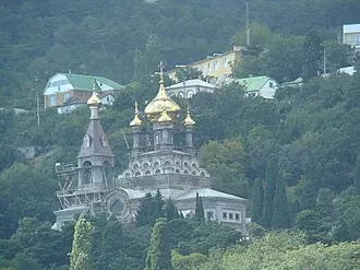 Храм Архангела Михаила (Алупка) — фото 2