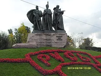 Памятник защитникам земли Российской