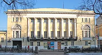 Дом Луниных