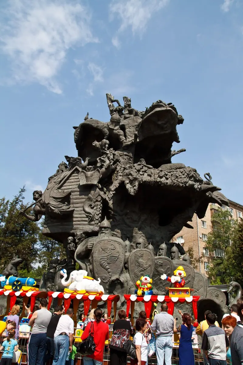 Дерево жизни (монумент)