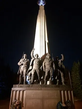 Памятник странам — участницам антигитлеровской коалиции — фото 2