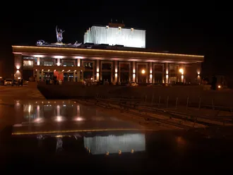Алтайский краевой театр драмы имени В. М. Шукшина — фото 2