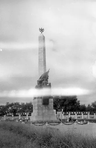 Памятник героям гражданской войны на Дальнем Востоке — фото 3