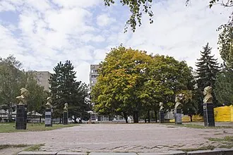 Сквер Славы героев гражданской войны (Луганск) — фото 3