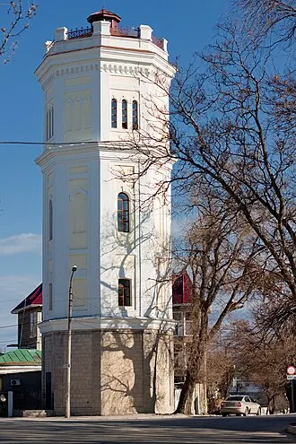Белый бассейн