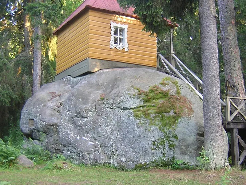 Конь-камень (Коневец)