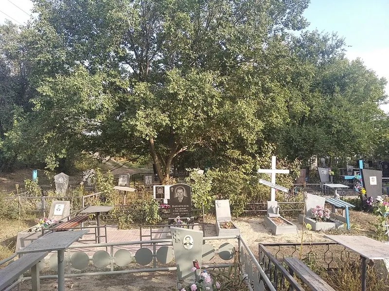 Левенцовское кладбище