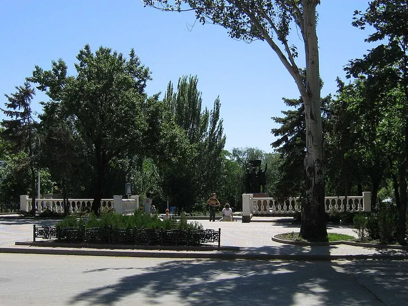 Памятник Великой Октябрьской революции (Ростов-на-Дону)
