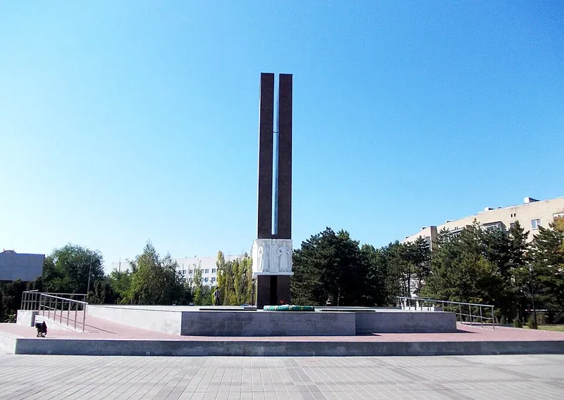Мемориал «Павшим за Родину» (Азов)