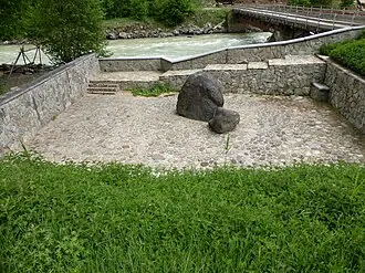 Камень Карчи