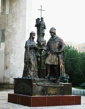 Памятник князю Петру и княгине Февронии (Батайск)