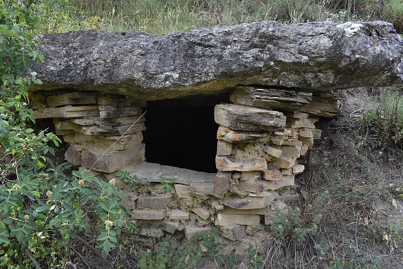 Эгикальский могильник