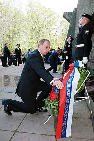 Мемориал в честь героев второй обороны Севастополя — фото 4