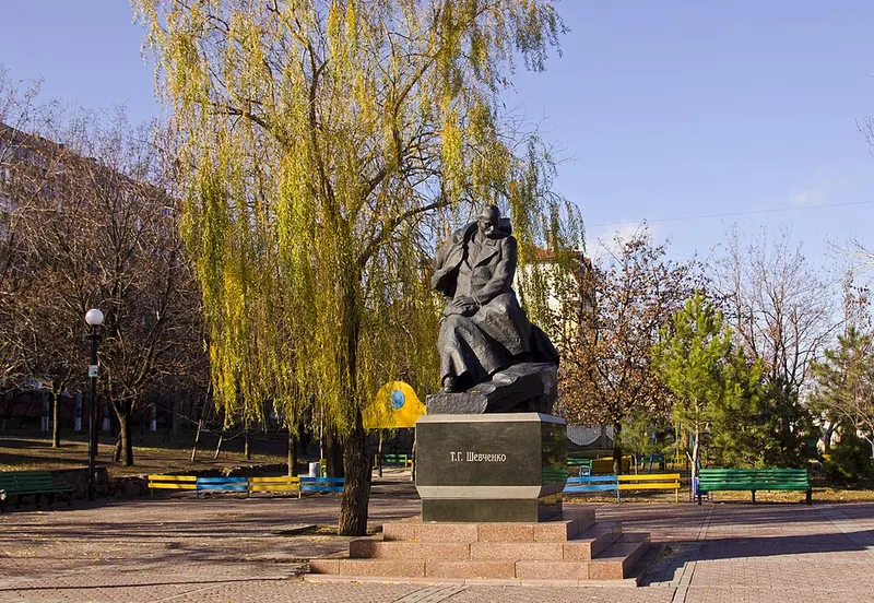 Памятник Тарасу Шевченко (Мариуполь)