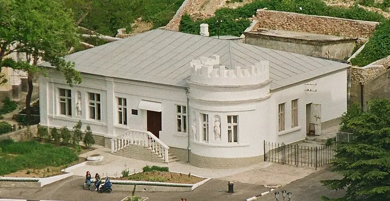 Дача Марецкой