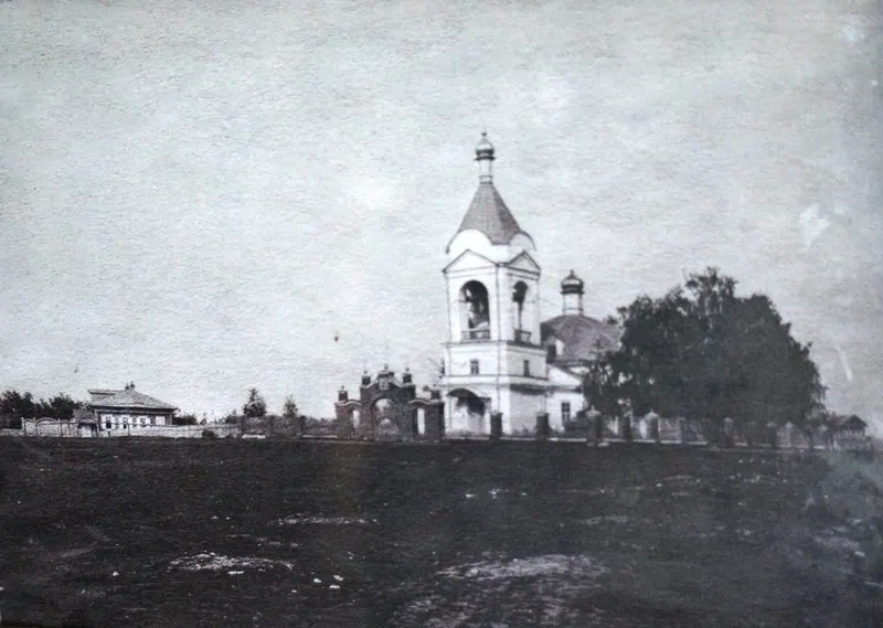Свято-Троицкий храм (Охлебинино)