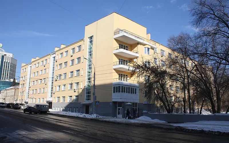Дом-комбинат НКВД (Серебренниковская улица, 16)