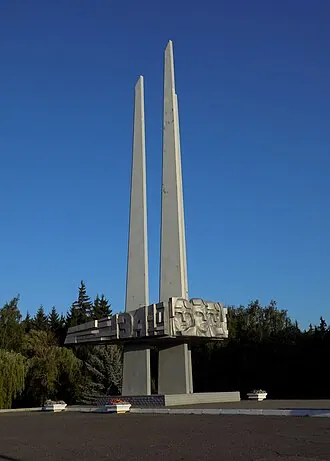 Памятный знак Героям-лётчикам 16-й воздушной армии — фото 3