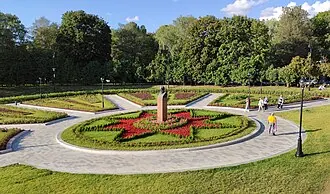 Памятник Алексею Крылову