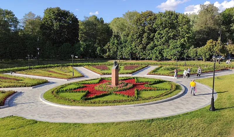 Памятник Алексею Крылову